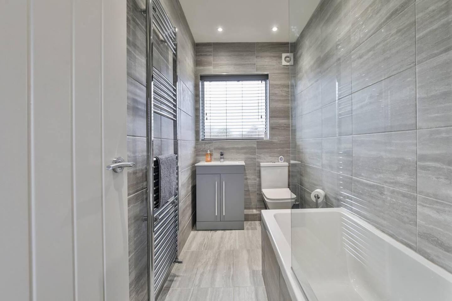 Vila Magnificent, Renovated Whole House With Garden Sheffield Exteriér fotografie