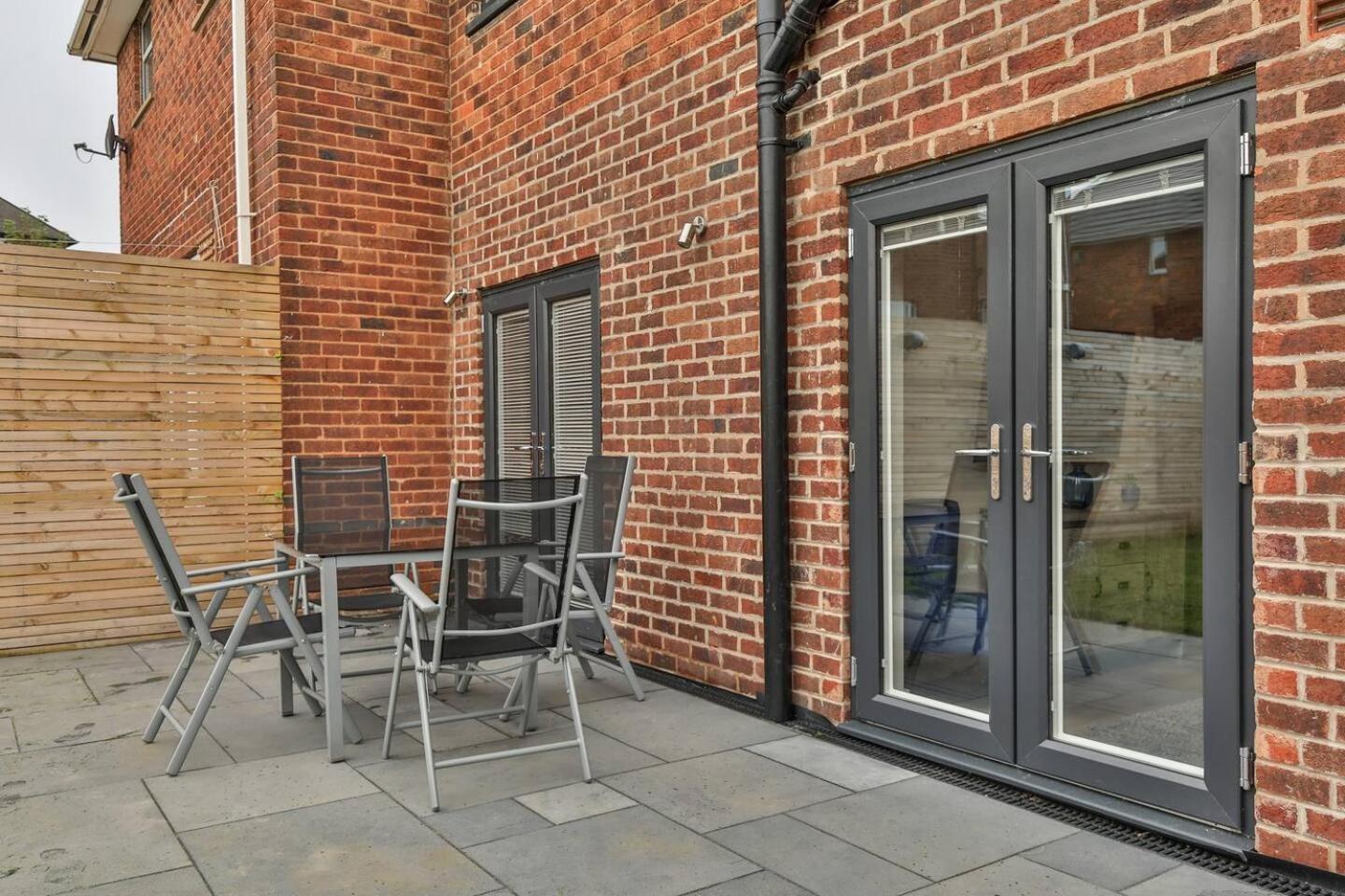 Vila Magnificent, Renovated Whole House With Garden Sheffield Exteriér fotografie